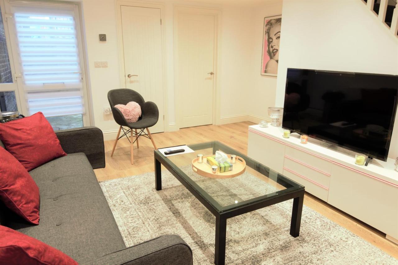 Stylish 2 Bedroom Apartment In The Heart Of Greenwich Londra Dış mekan fotoğraf