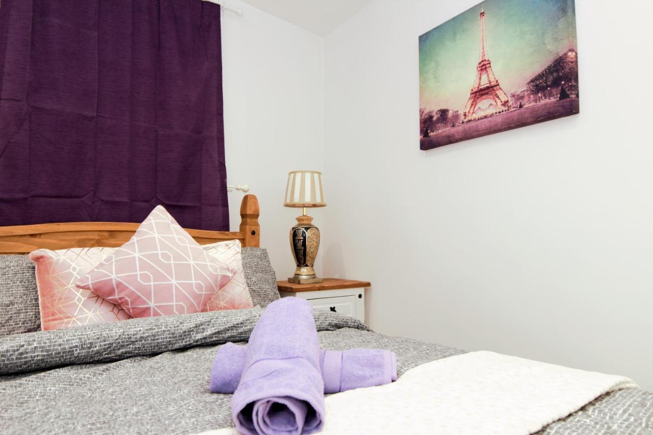 Stylish 2 Bedroom Apartment In The Heart Of Greenwich Londra Dış mekan fotoğraf