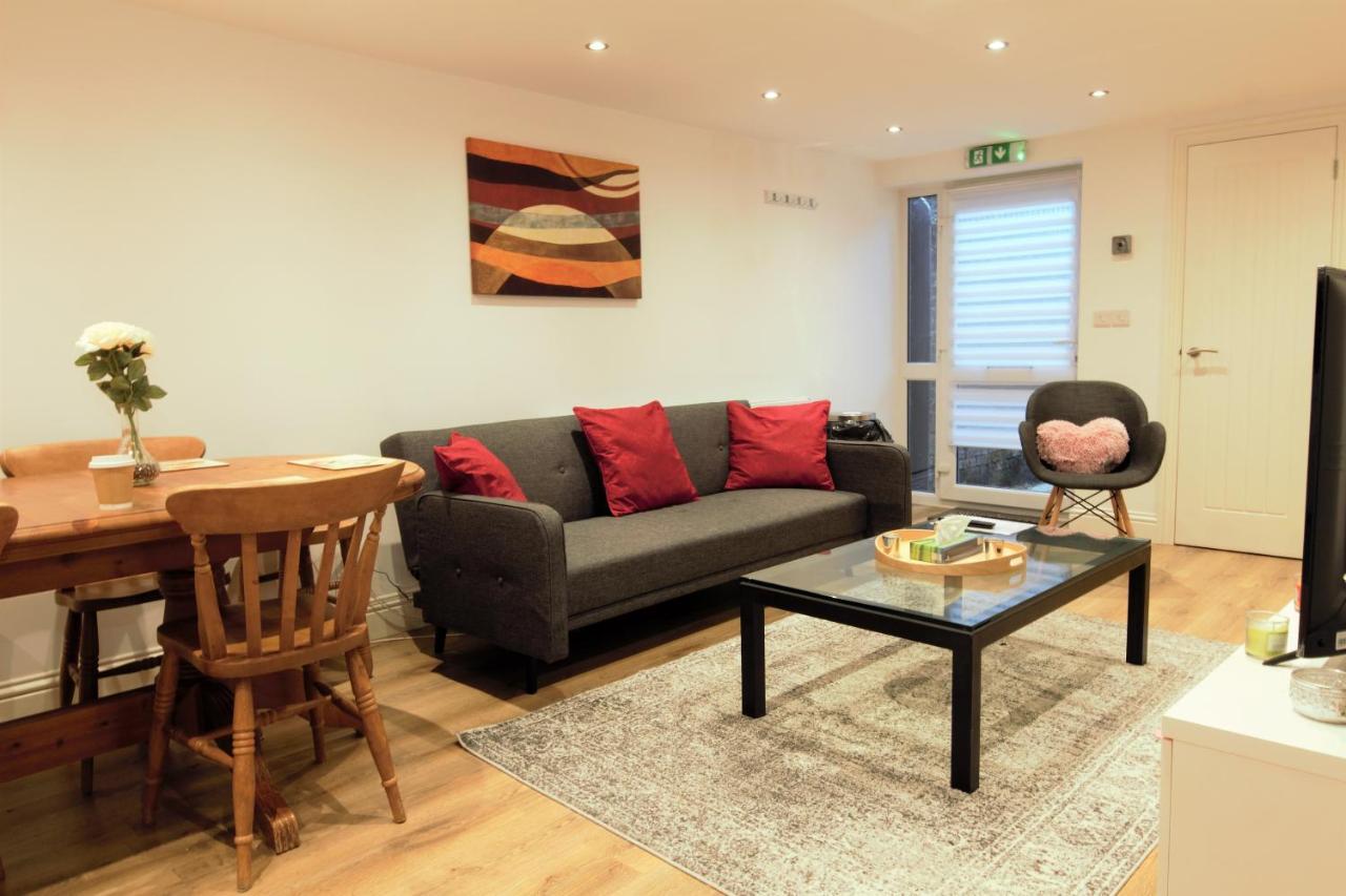 Stylish 2 Bedroom Apartment In The Heart Of Greenwich Londra Dış mekan fotoğraf