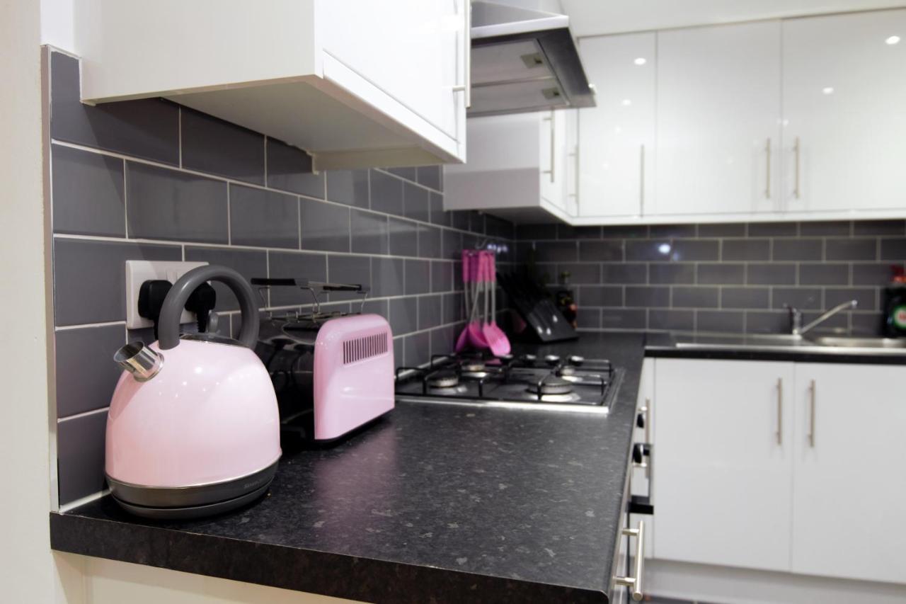 Stylish 2 Bedroom Apartment In The Heart Of Greenwich Londra Dış mekan fotoğraf