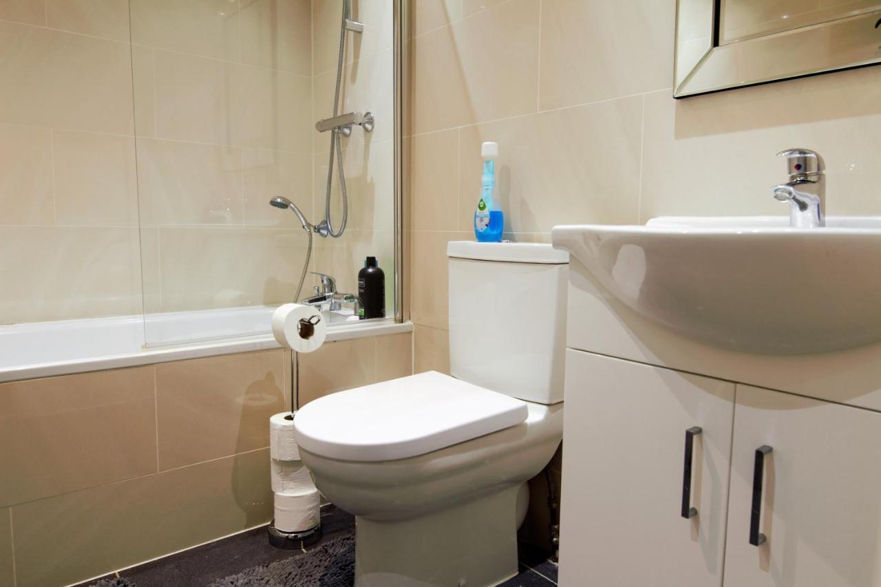 Stylish 2 Bedroom Apartment In The Heart Of Greenwich Londra Dış mekan fotoğraf