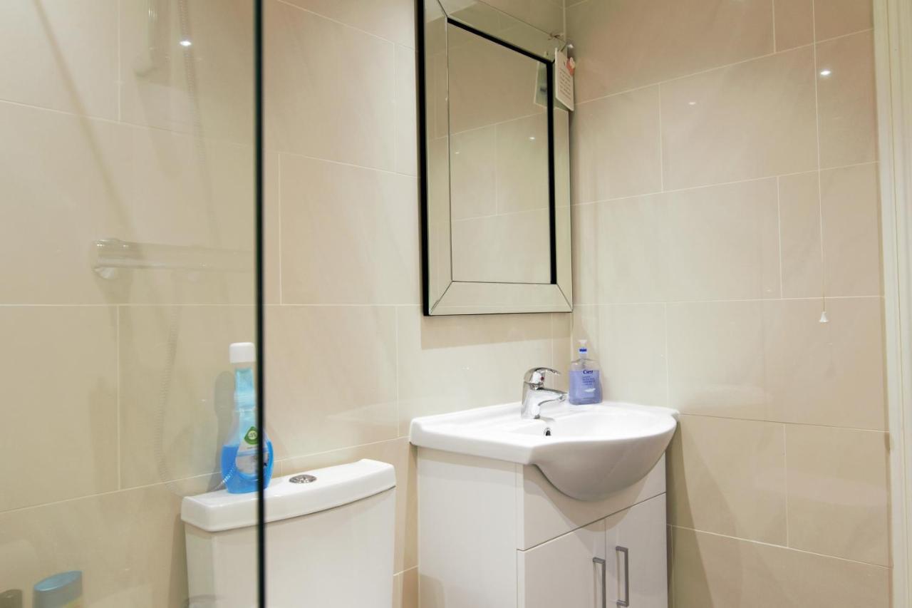 Stylish 2 Bedroom Apartment In The Heart Of Greenwich Londra Dış mekan fotoğraf